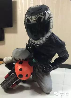 摩托家／聊聊我曾經(jīng)的最愛，08款杜卡迪ducati 696
