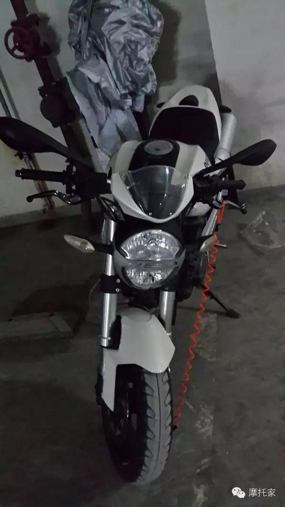 摩托家／聊聊我曾經(jīng)的最愛，08款杜卡迪ducati 696