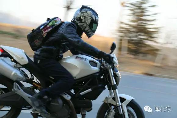 摩托家／聊聊我曾經(jīng)的最愛，08款杜卡迪ducati 696