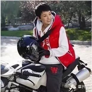 摩托家／聊聊我曾經(jīng)的最愛，08款杜卡迪ducati 696