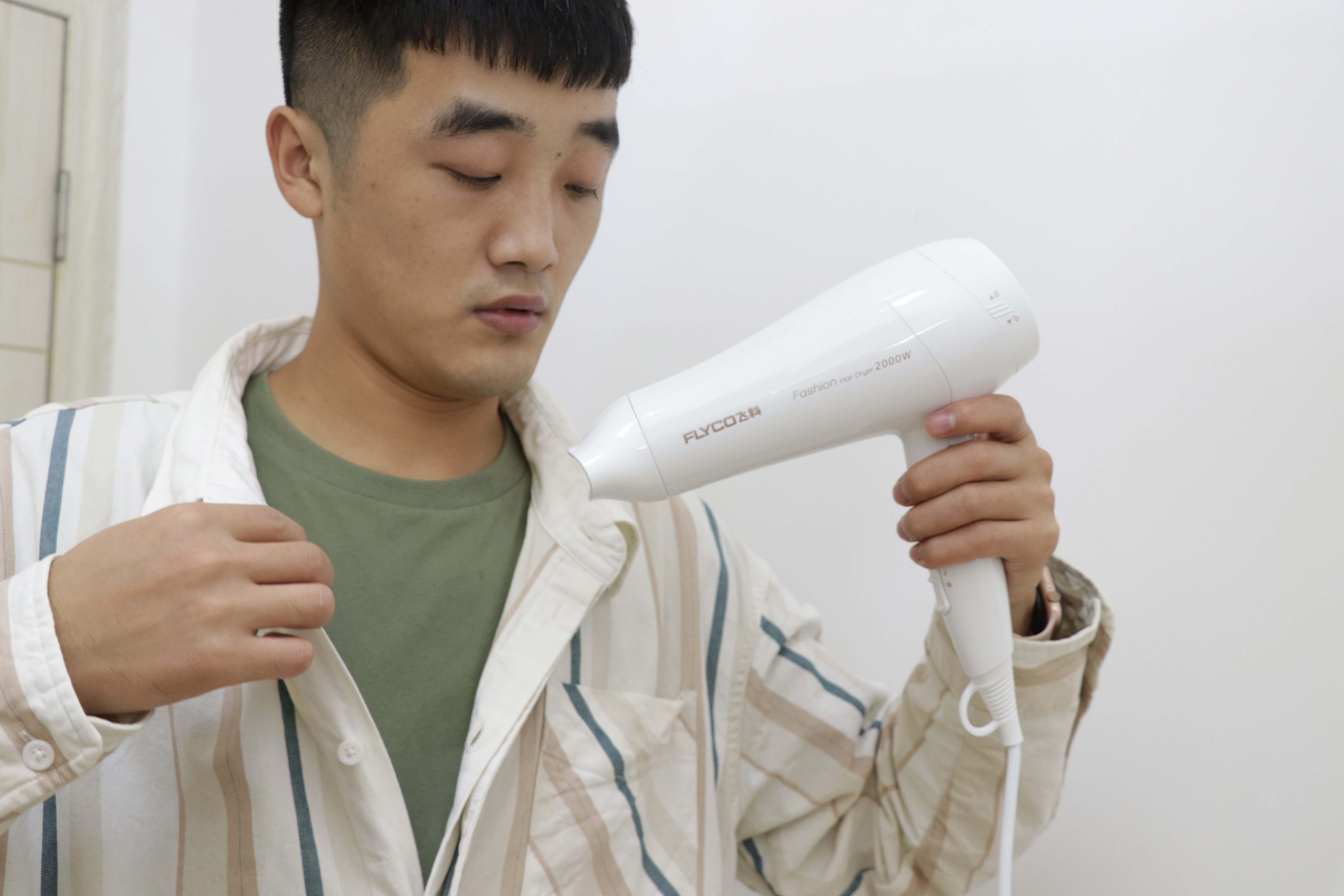 體驗飛科電吹風，6檔變速控溫+2000W大功率：價格太感人