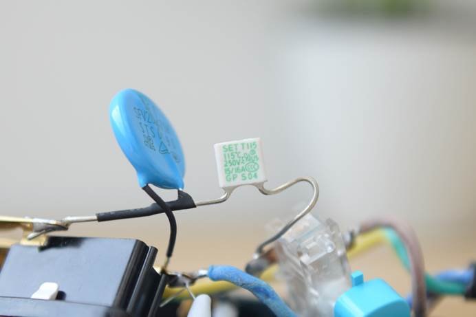 做好家電保衛(wèi)戰(zhàn)！公牛防雷插座（H5系列）拆解