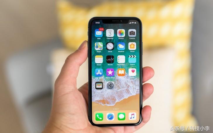 iPhoneX價(jià)格再度狂跌，256G版直降1700元，現(xiàn)在值得入手？