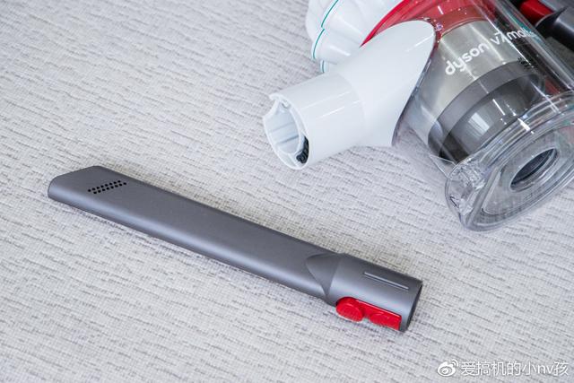 我又向高品質(zhì)生活邁進(jìn)了一步！戴森V7 Mattress除螨儀手持吸塵器