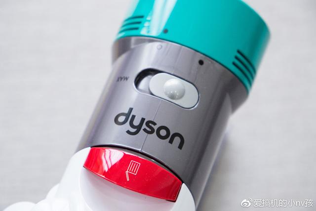 我又向高品質(zhì)生活邁進(jìn)了一步！戴森V7 Mattress除螨儀手持吸塵器