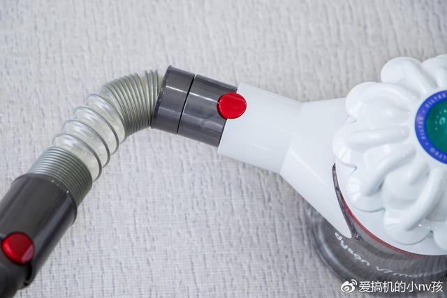 我又向高品質(zhì)生活邁進(jìn)了一步！戴森V7 Mattress除螨儀手持吸塵器