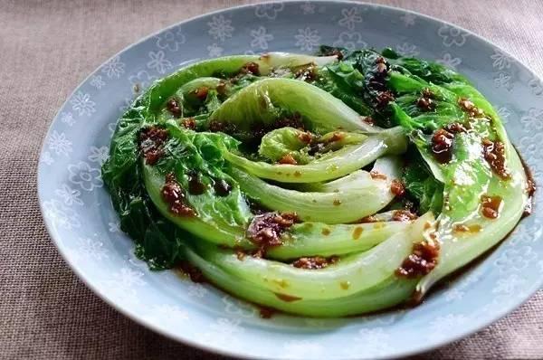 生菜這樣做簡(jiǎn)單又美味(生菜這樣做好吃不寡淡)(1)