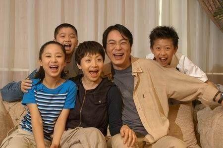 十部經(jīng)典電視劇值得一看（這50部經(jīng)典電視?。?32)