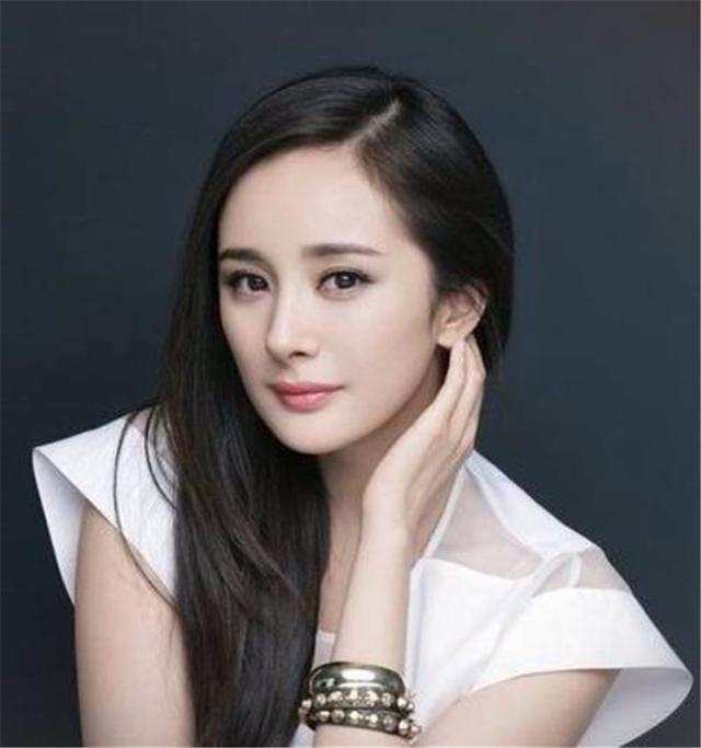 2023年楊冪在哪個衛(wèi)視上春晚(楊冪終于要上牛年春晚了)(7)