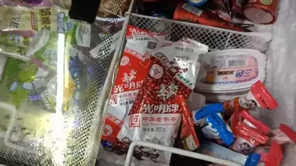 伊利每益添上線新品；可口可樂與百威英博運用區(qū)塊鏈技術