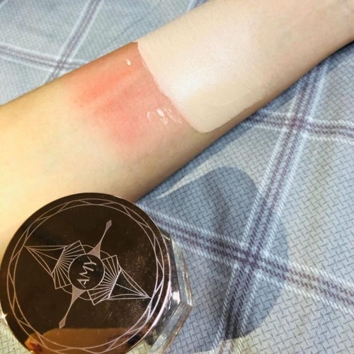 安美粉底霜怎么樣好用嗎，推薦安美金蓋粉底霜(細(xì)膩無(wú)暇奶油肌)