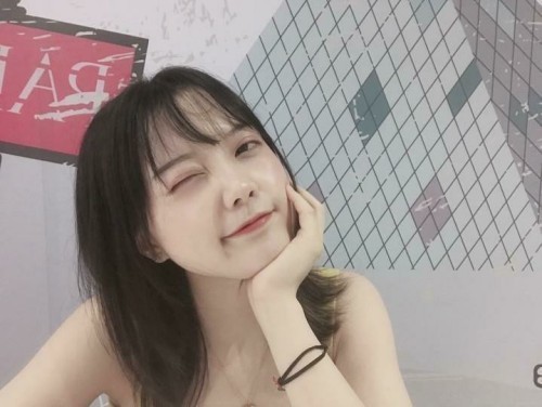 yzs粉底液怎么樣好用嗎是什么牌子，真實(shí)上妝體驗(yàn)分享(干皮親媽)