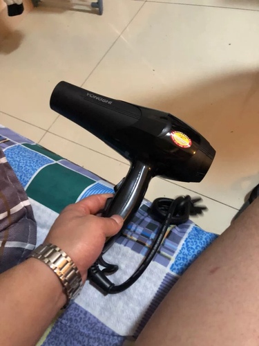 永士電吹風(fēng)機(jī)質(zhì)量怎么樣好用嗎，真實(shí)用戶使用評測(功能多)