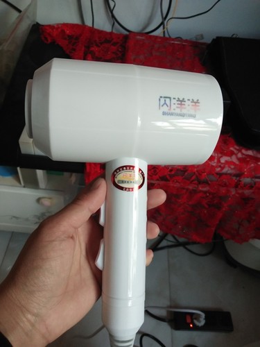 閃洋洋電吹風(fēng)機怎么樣質(zhì)量好嗎，用戶親身測評(價格僅19.9元)