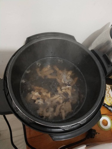 Midea美的電壓力鍋哪款最好多少錢(qián)， MY-YL50測(cè)評(píng)(價(jià)格179元）
