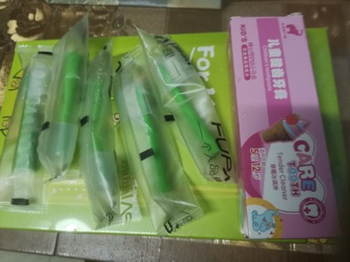 福派兒童電動(dòng)牙刷好用嗎，福派Q1聲波電動(dòng)亞撒胡測(cè)評(píng)(價(jià)格實(shí)惠)