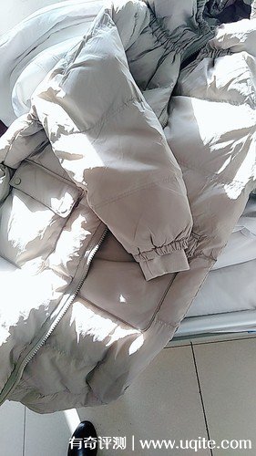 雅鹿羽絨服質(zhì)量怎么樣是不是牌子，舒適保暖性價比高