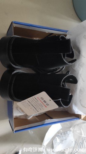 回力馬丁靴質(zhì)量怎么樣是什么面料，真實購買體驗(反絨布材質(zhì))