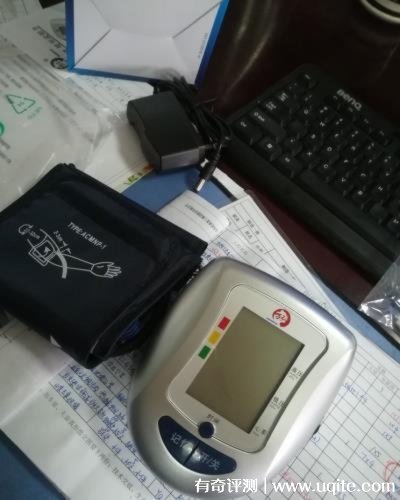萬弘電子血壓計怎么樣，真實使用效果點評(價格僅99元）