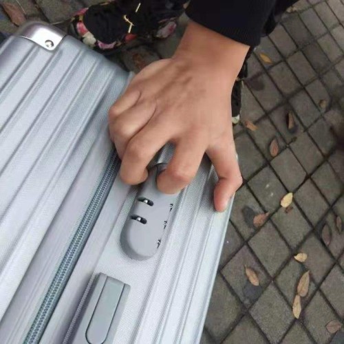 淘寶尚層行李箱質量怎么樣是品牌好嗎，使用效果評測(國產(chǎn))
