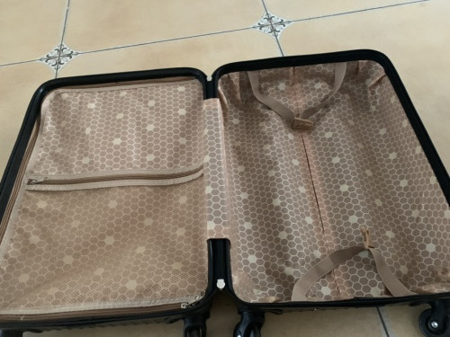 雷杰尼箱包質量怎么樣是品牌好嗎，拉桿箱效果評測(國產)